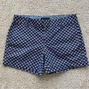 Banana Republic Shorts Women's Navy & White Print Chino 5 inch Mid Rise Summer 4